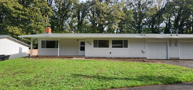 Building Photo - 230az