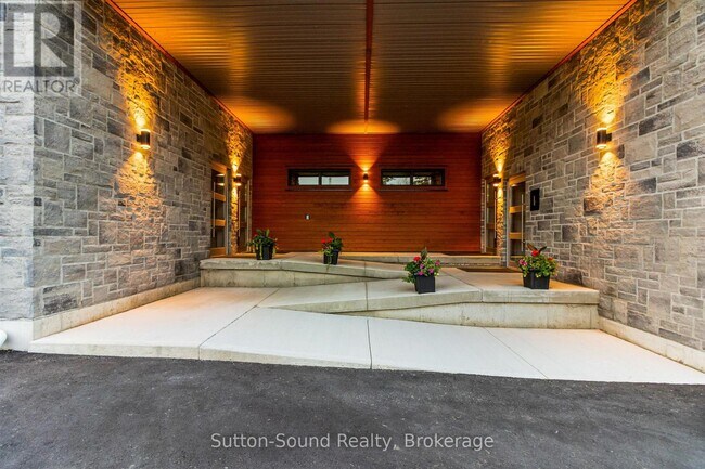 Photo du bâtiment - 202 Isaac St