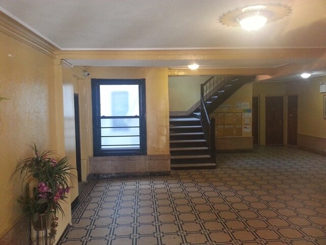 Lobby - 129 Oceanview Ave