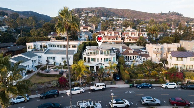 Foto del edificio - 558 Cliff Dr