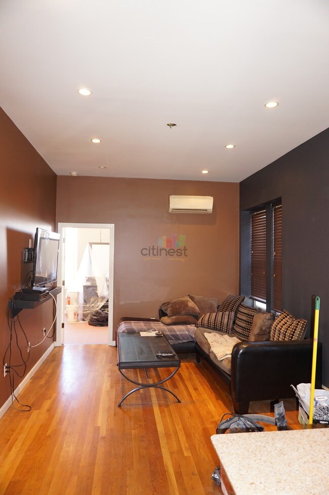 Foto del edificio - 914 84th St