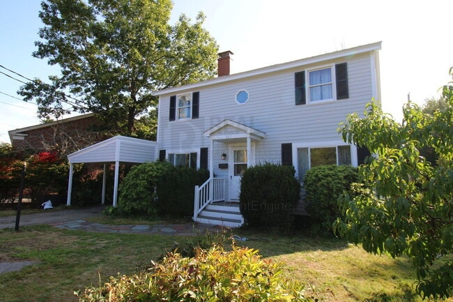 Building Photo - 163 Winnacunnet Rd