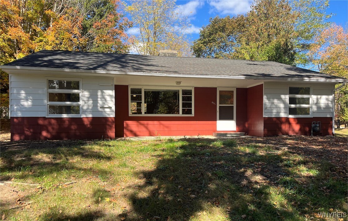 Foto principal - 656 Girard Ave