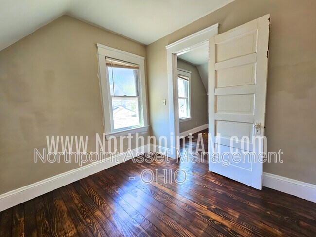 Foto del edificio - 3110 Saratoga Ave