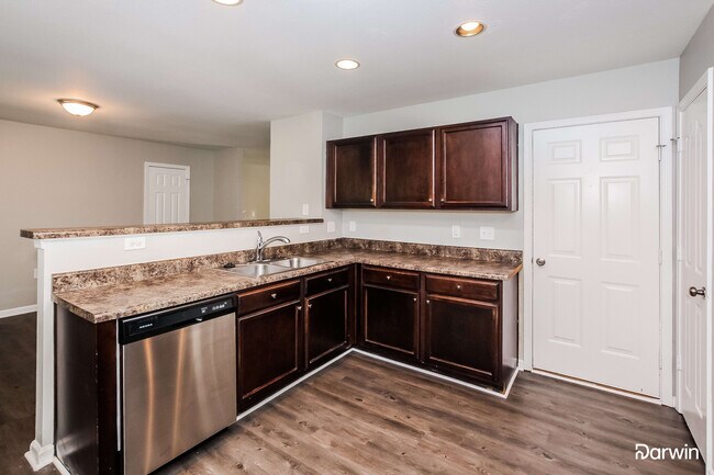 Building Photo - 5432 Idlewild Rd N