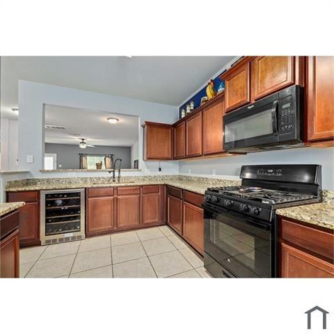 Building Photo - 4460 Elderberry St