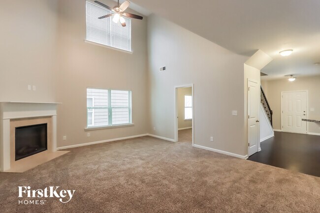 Building Photo - 734 Galveston Way