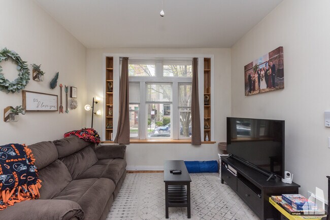Foto del edificio - 2702 W Thomas St