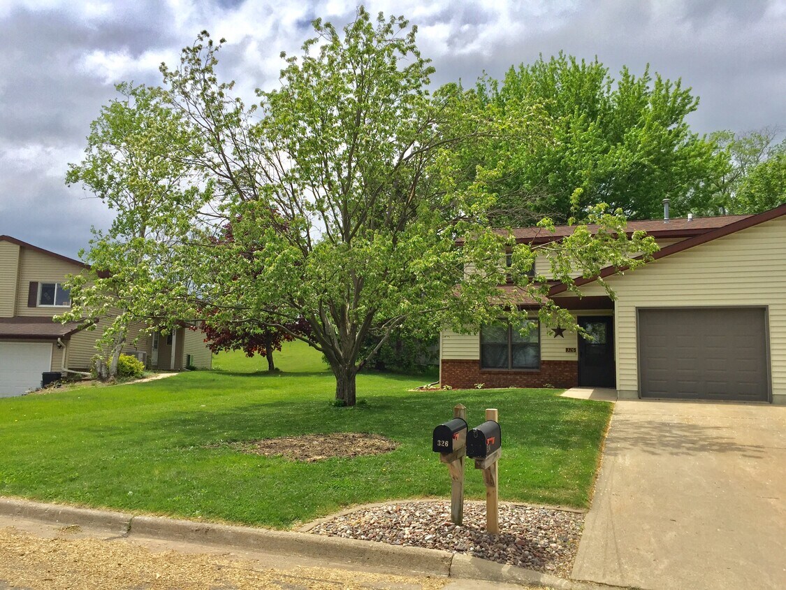 Street View - 324 Sherri Dr