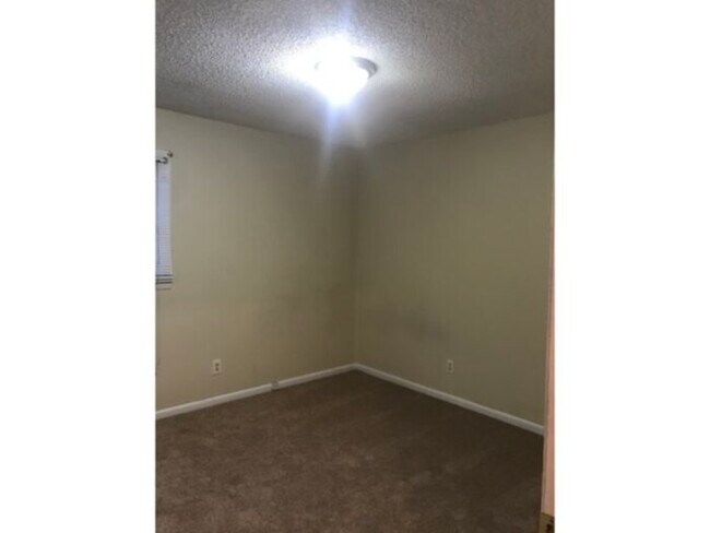 Foto del edificio - 4613 Cumberland Rd