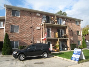Building Photo - BayVista Apartments
