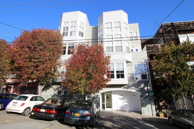 Building Photo - Best deal in the Dogpatch! Spacious top fl...