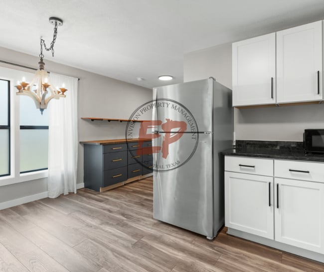 Building Photo - 911 N 19th St