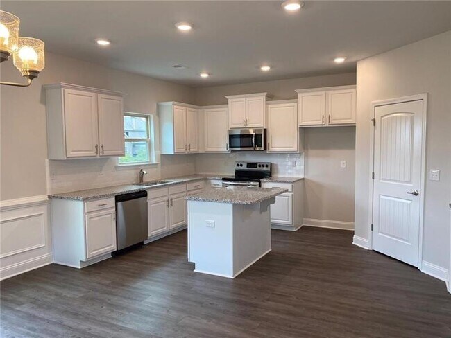 Foto del edificio - 58 Hidden Pines Cir