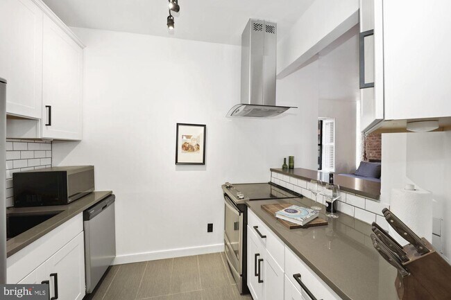 Kitchen - 1413 T St NW
