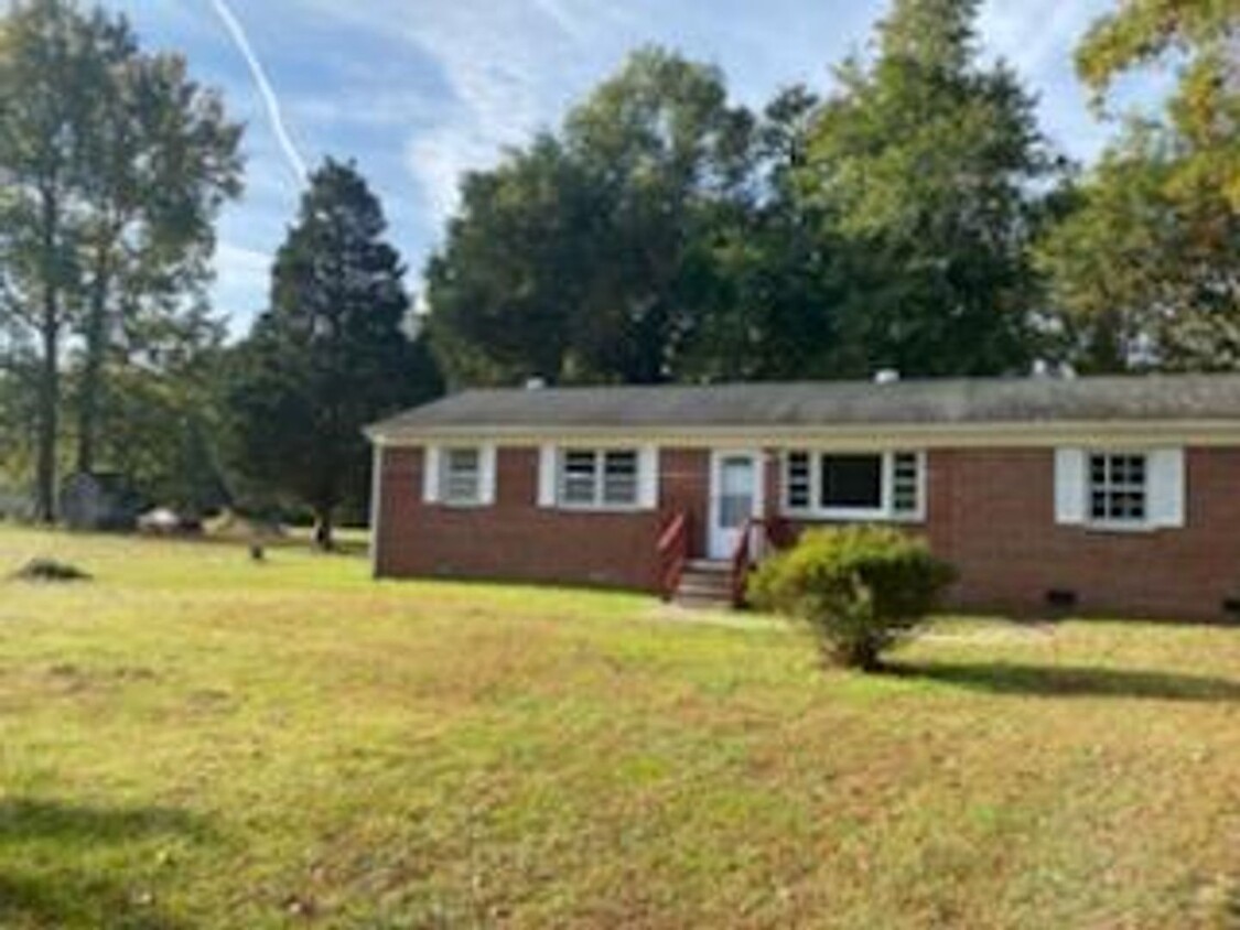 Primary Photo - Sussex County - 3 bedroom house
