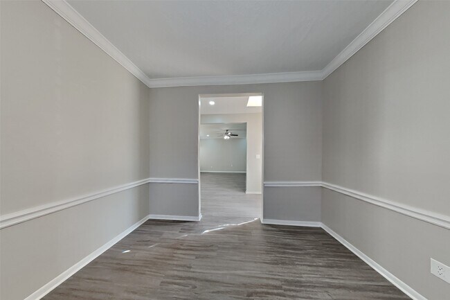 Foto del edificio - 2127 Jamara Ln