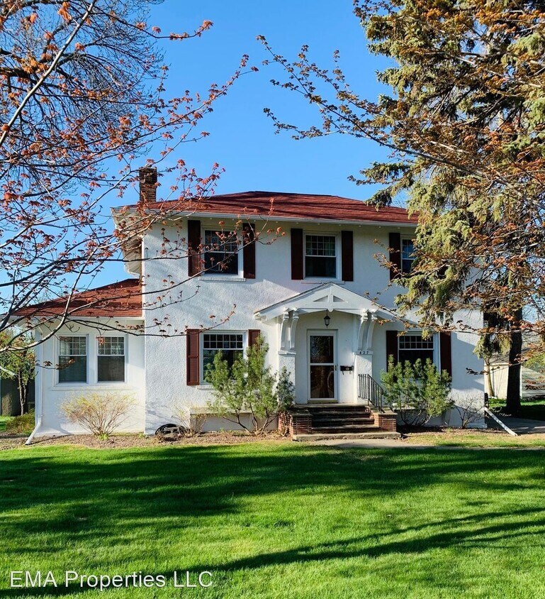 Primary Photo - 3 br, 2 bath House - 427 W 7th Avenue