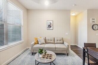 Building Photo - 13555 Cullen Blvd