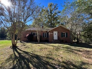 Building Photo - 1049 Stone House Rd