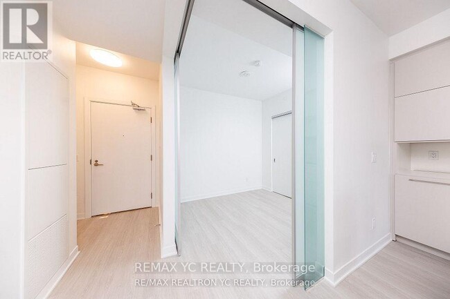 Building Photo - 185 Alberta Ave