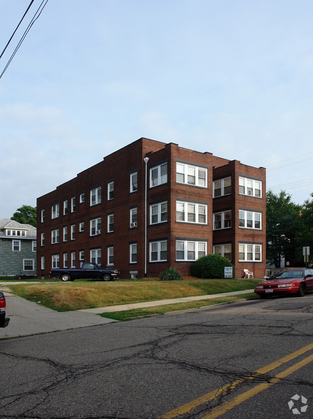 Building Photo - 1621 Shorb Ave NW