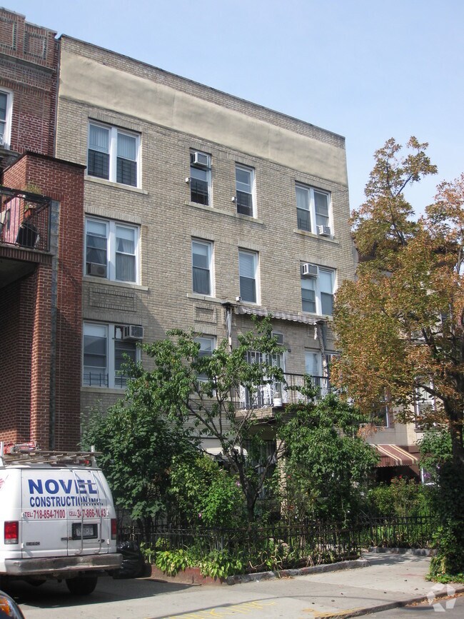 Building Photo - 1326 55th St