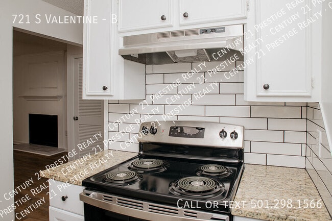 Building Photo - 721 S Valentine-B