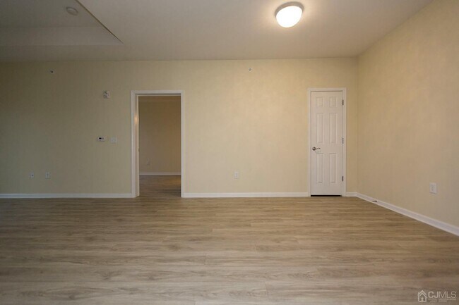 Foto del edificio - 1446 Sierra Dr