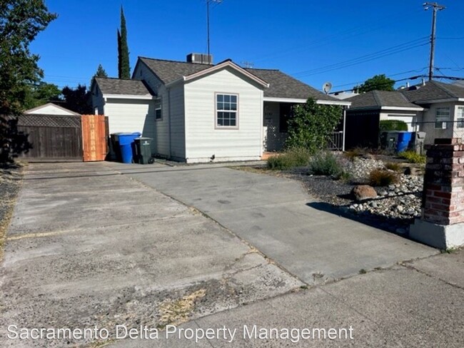 Building Photo - 2 br, 1 bath House - 3040 65th Street^^