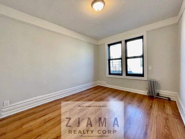 Foto del edificio - 7 Woodruff Ave