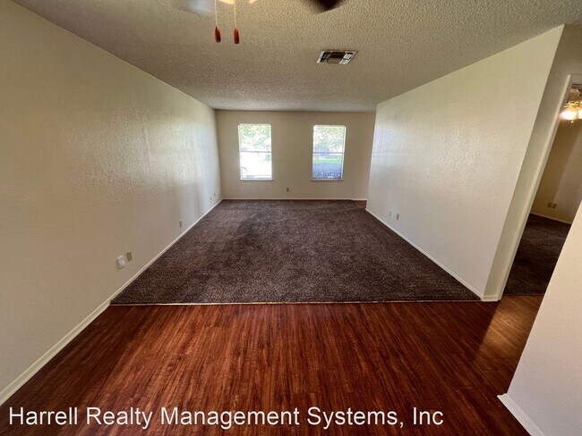 Building Photo - 2 br, 1 bath House - 1417 Chapel Creek