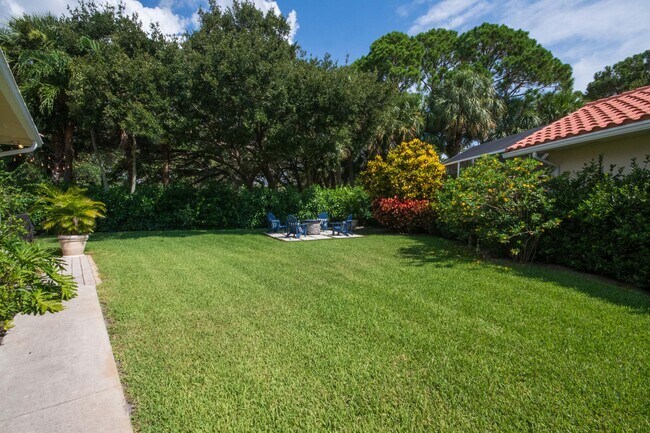 Foto del edificio - 209 E Tall Oaks Cir