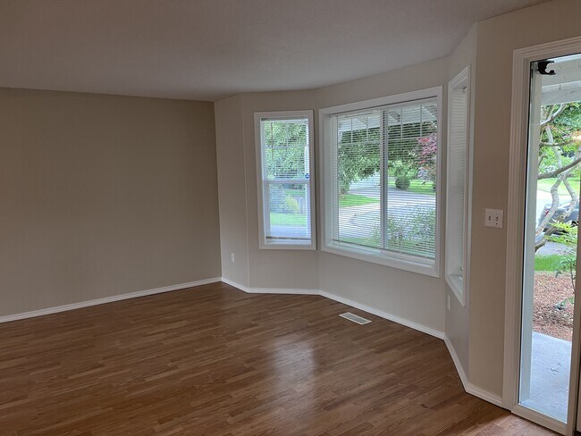 Foto del edificio - 17611 SE 16th St