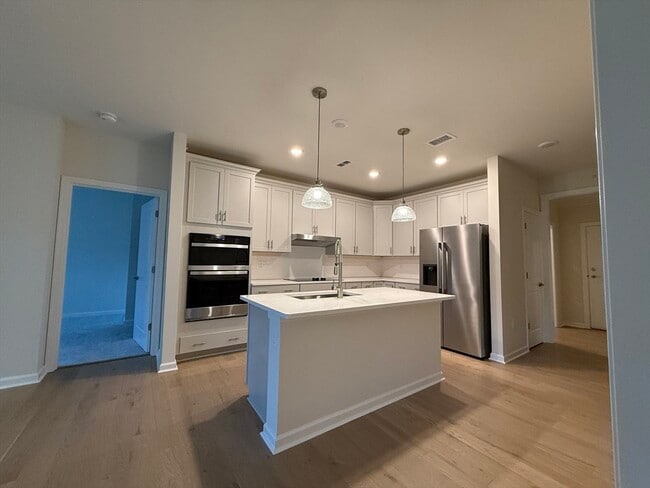 Foto del edificio - 4 Winslow Ln