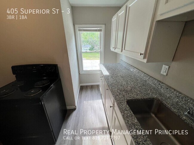 Building Photo - Quaint 3 bedroom in a quiet neighborhood