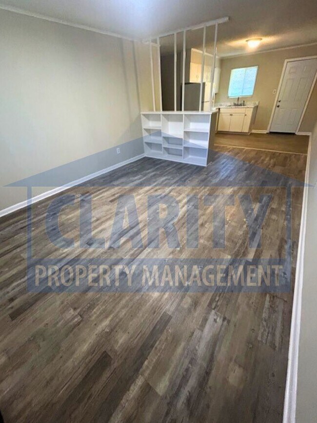 Foto del edificio - 1705 Clemmer St NE