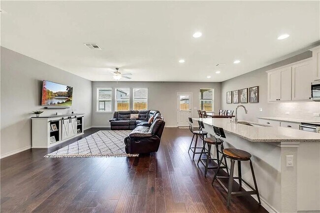 Foto del edificio - 112 Magna Ln