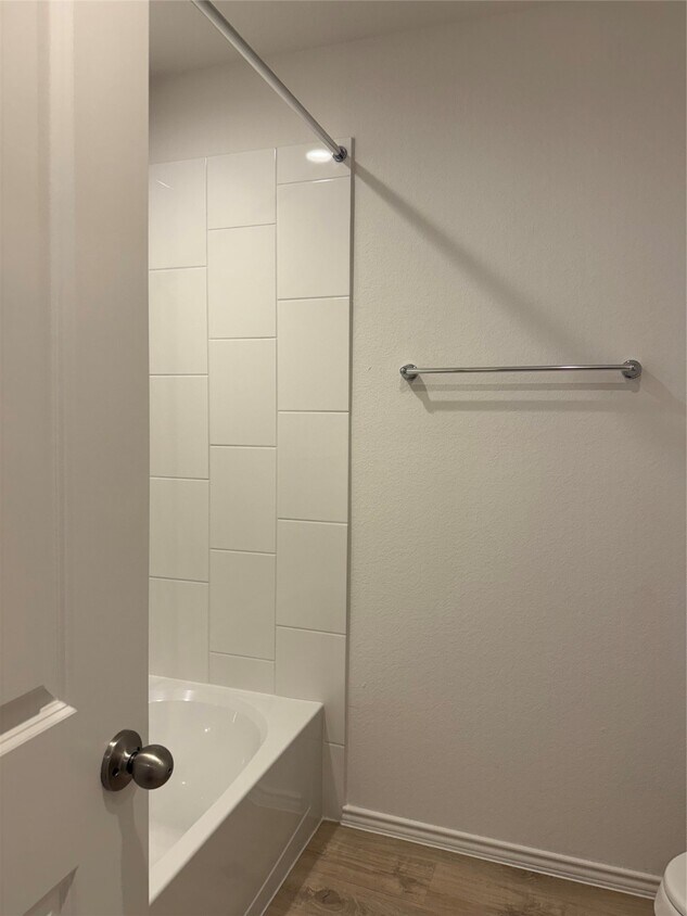 Building Photo - 1602 Cedar Pointe Ct