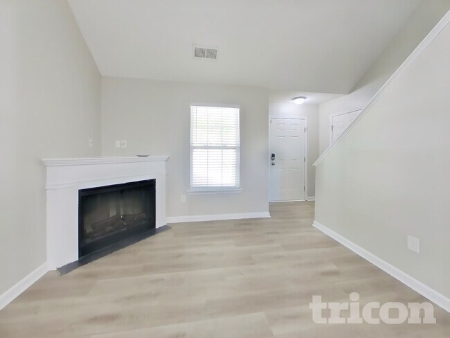 Foto del edificio - 225 Lossie Ln