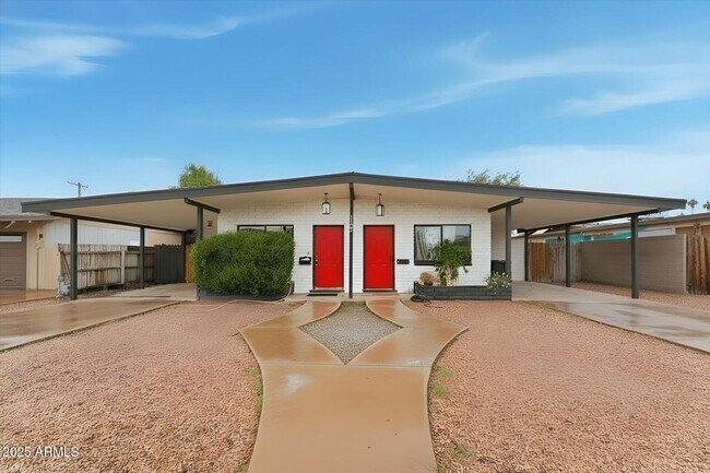 Foto del edificio - 1102 N April Cir