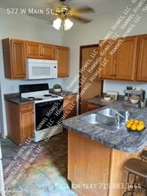 Building Photo - 577 Main St Building Photo - 577 Main St