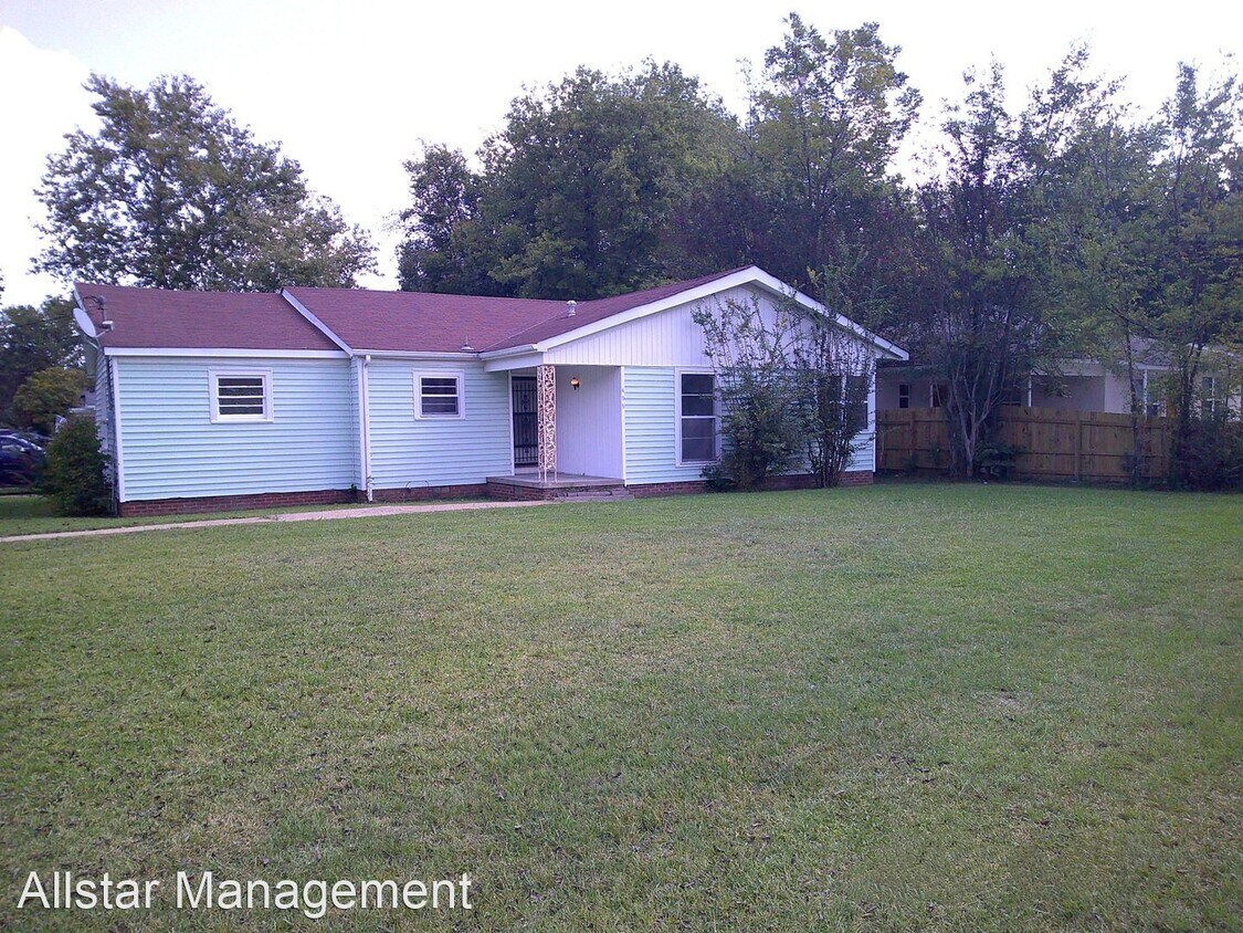 Primary Photo - 3 br, 1 bath House - 408 Lumpkin Ave
