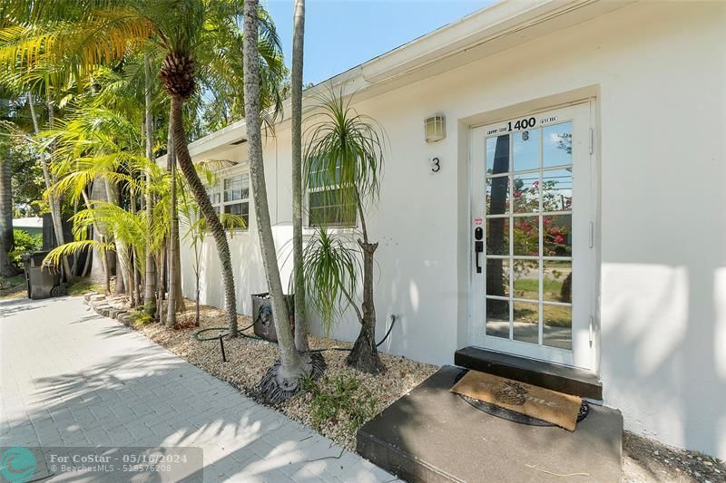 Primary Photo - 1400 NE 4th Ct