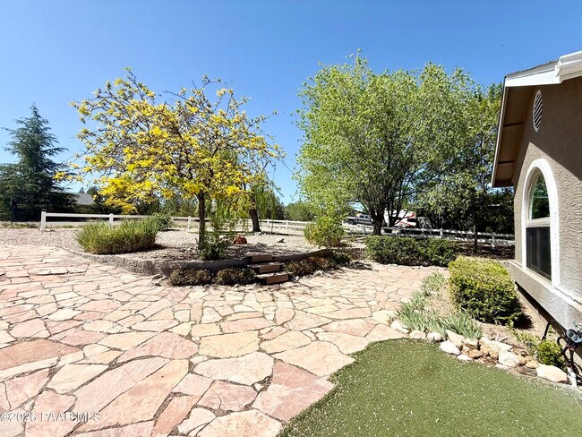 Foto del edificio - 2640 W Quail View Loop