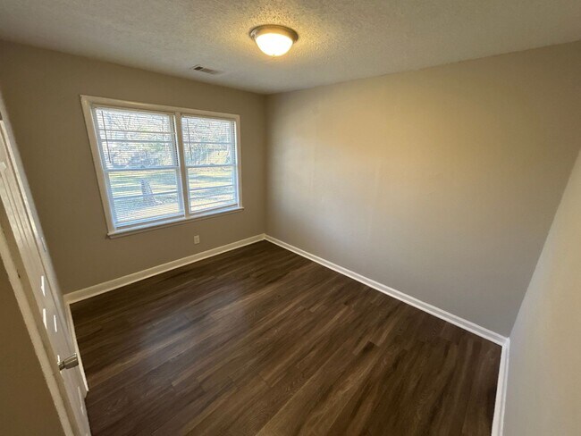 Foto del edificio - 3350 Ashland St