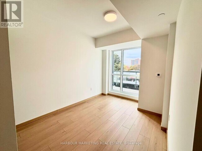 Building Photo - 3421 Sheppard Ave E