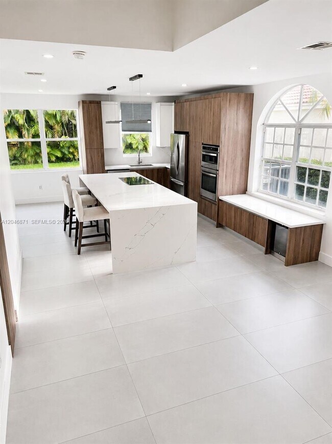Foto del edificio - 15760 NW 16th Ct
