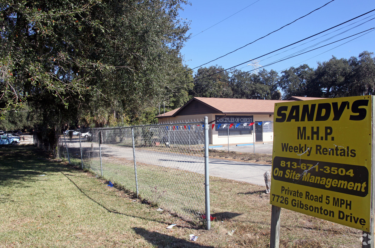 Primary Photo - 7726 Gibsonton Dr