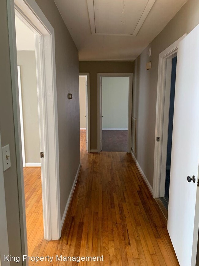 Building Photo - 3 br, 1 bath House - 826 Parker Blvd